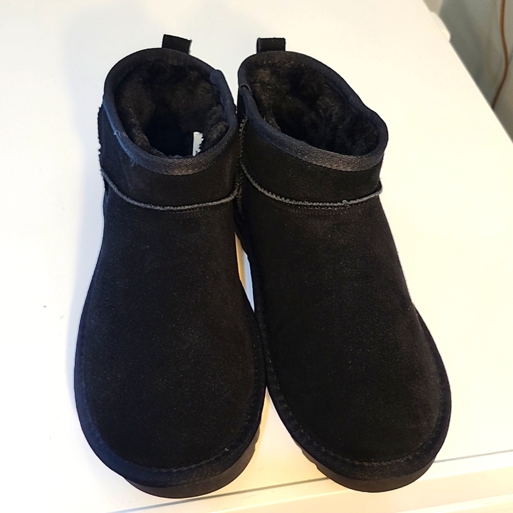Cushionaire shoes, size 11-W